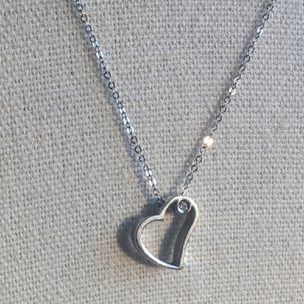 Vintage Italy 14K White Gold Diamond Heart Pendant Necklace 18"